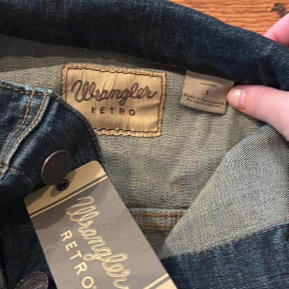 Wrangler CMT Awards Denim Jacket - Picture 2 of 4